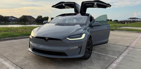 Tesla Model X 2022