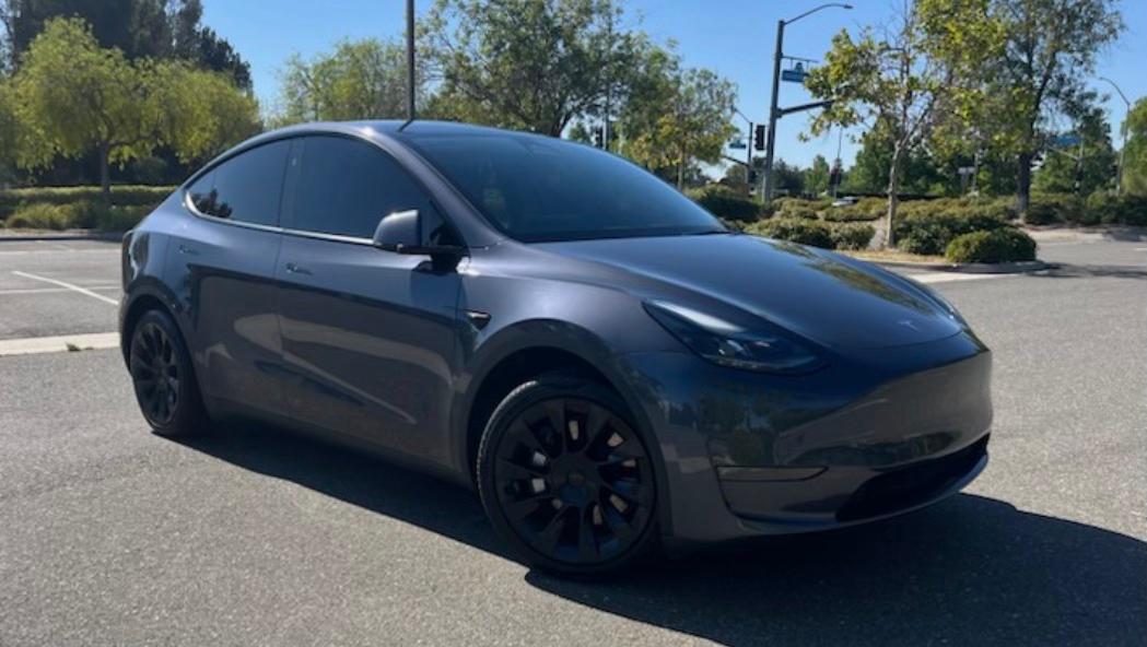 Tesla Model Y 2023 in Castaic, CA