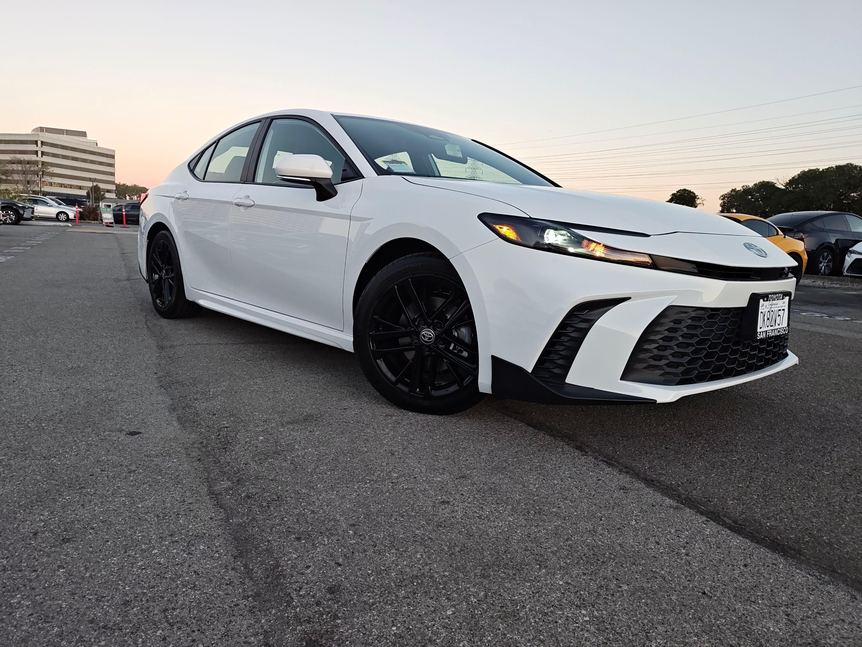 Toyota Camry Hybrid 2025 in 