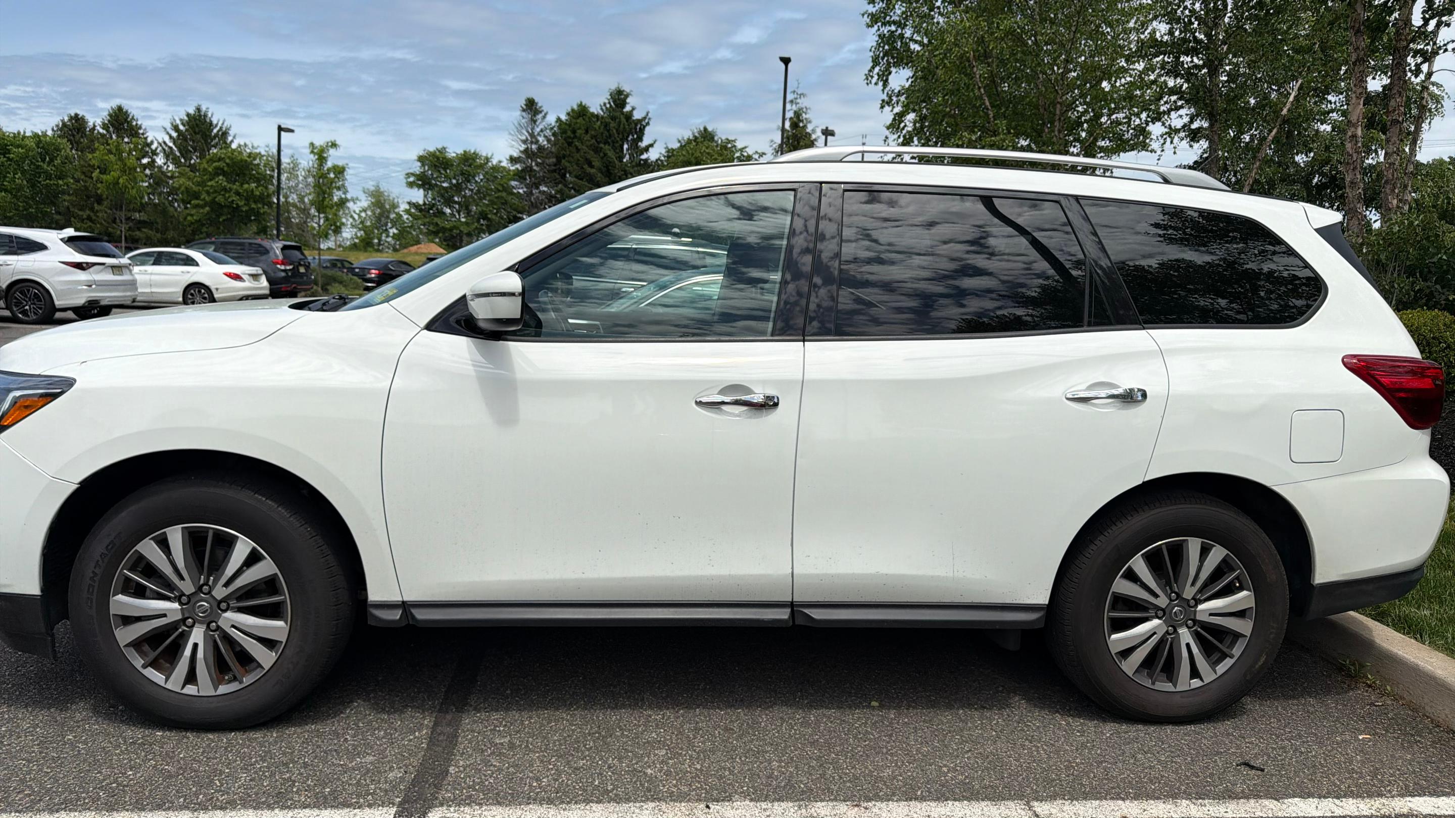 Nissan Pathfinder 2018 in 