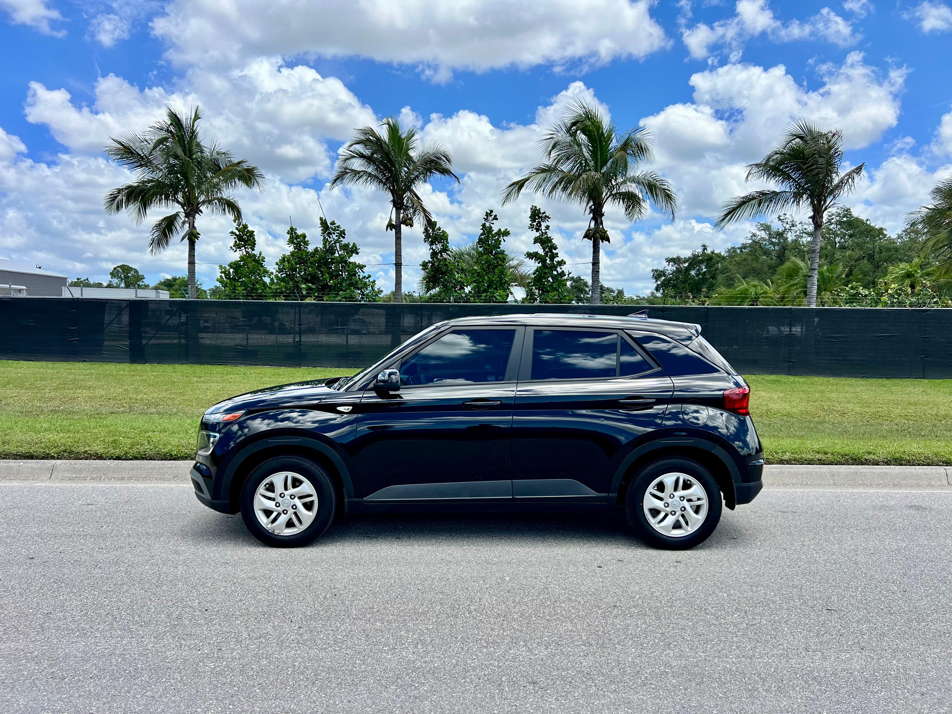 Hyundai Venue 2021 in Sarasota, FL