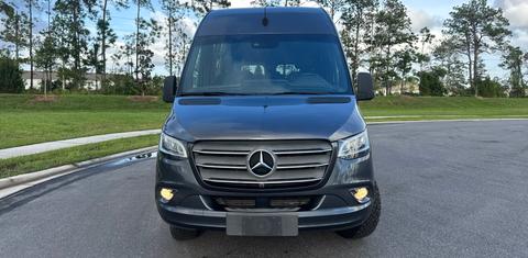 Mercedes-Benz Sprinter 2021