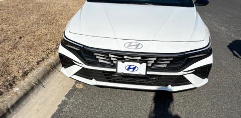 Hyundai Elantra 2025