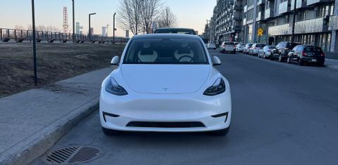 Tesla Model Y 2023