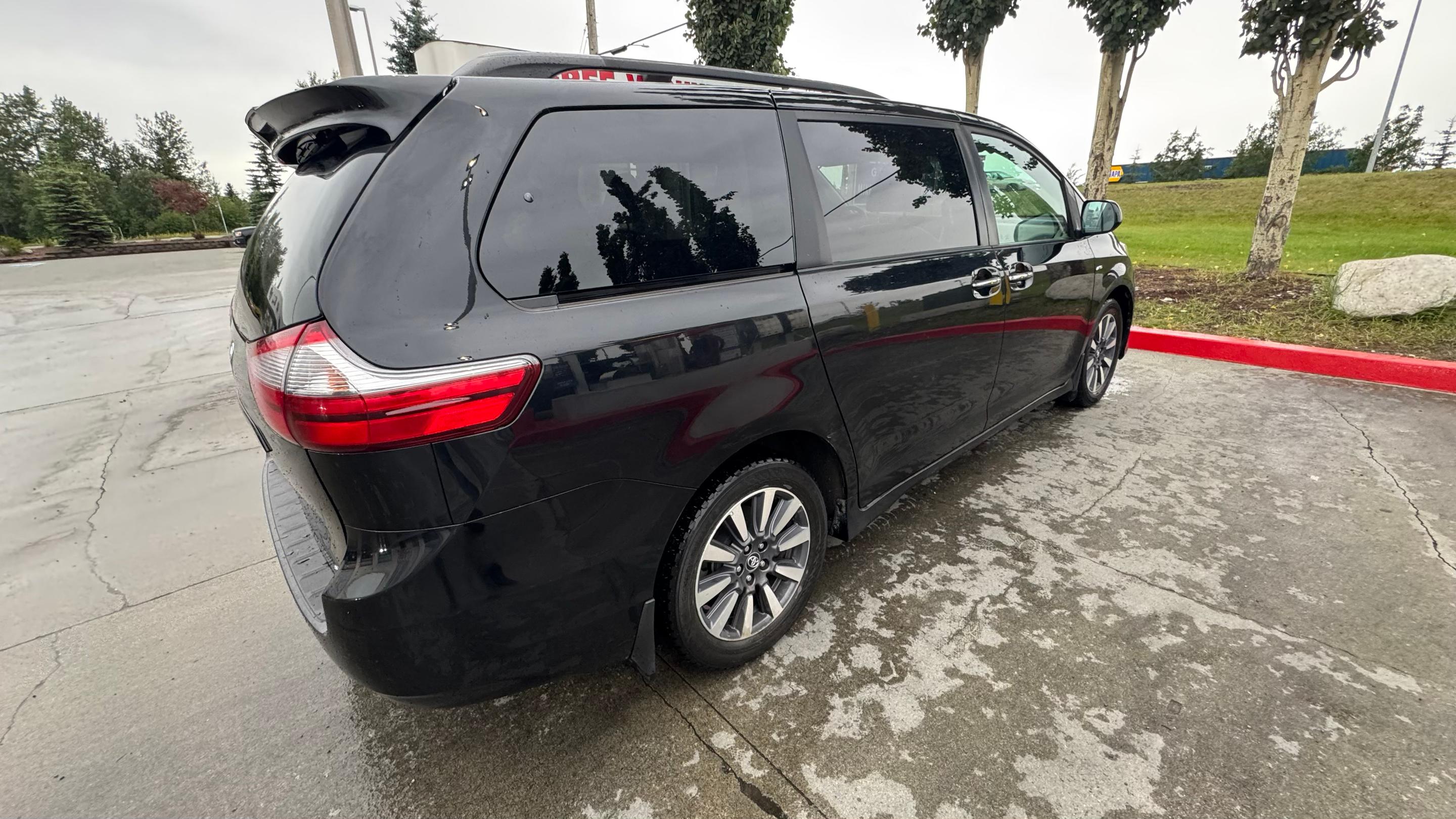 Toyota Sienna 2020 in Anchorage, AK