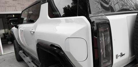 GMC HUMMER EV SUV 2025