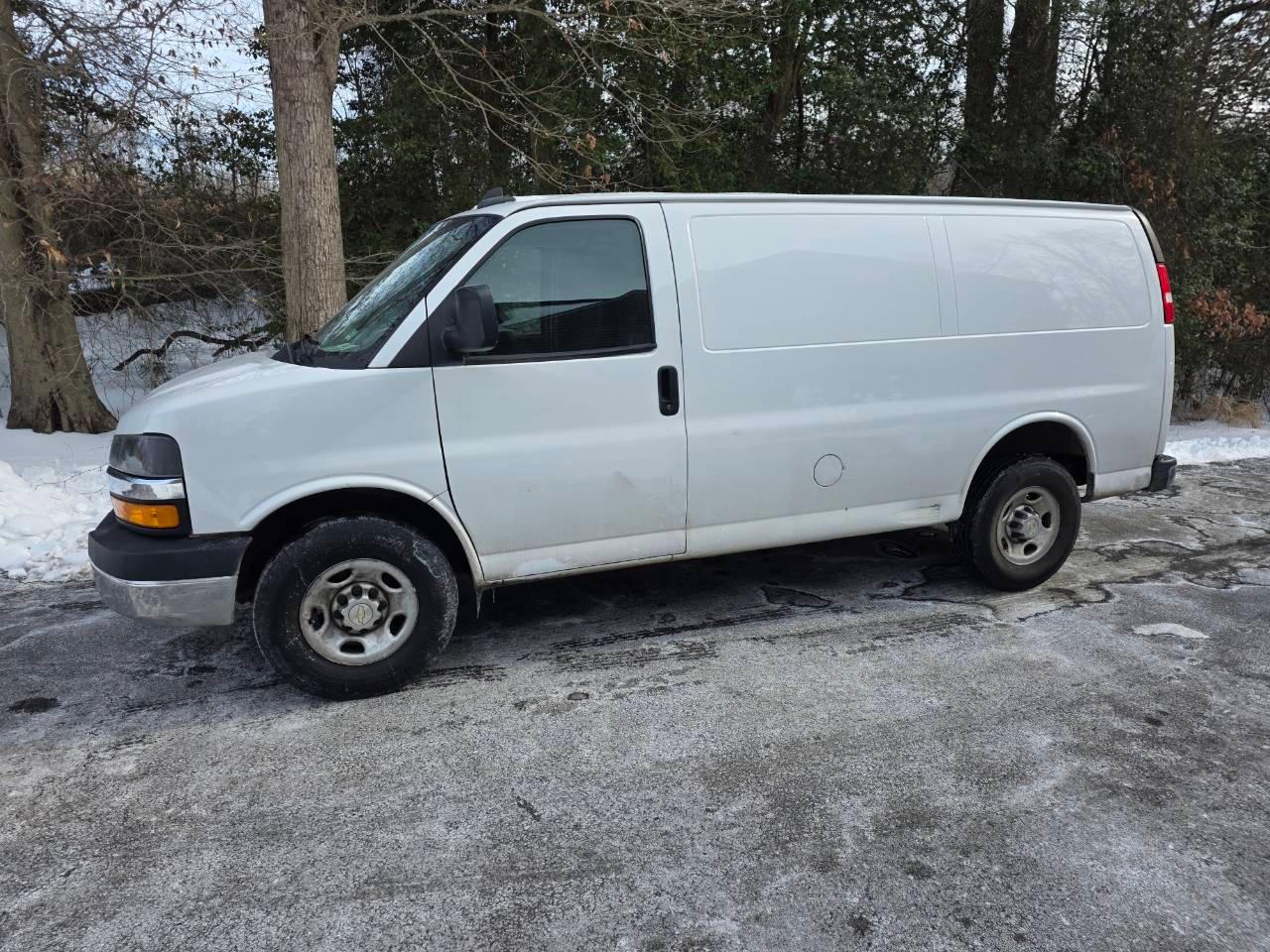 Chevrolet Express Cargo 2021 in Clinton, MD