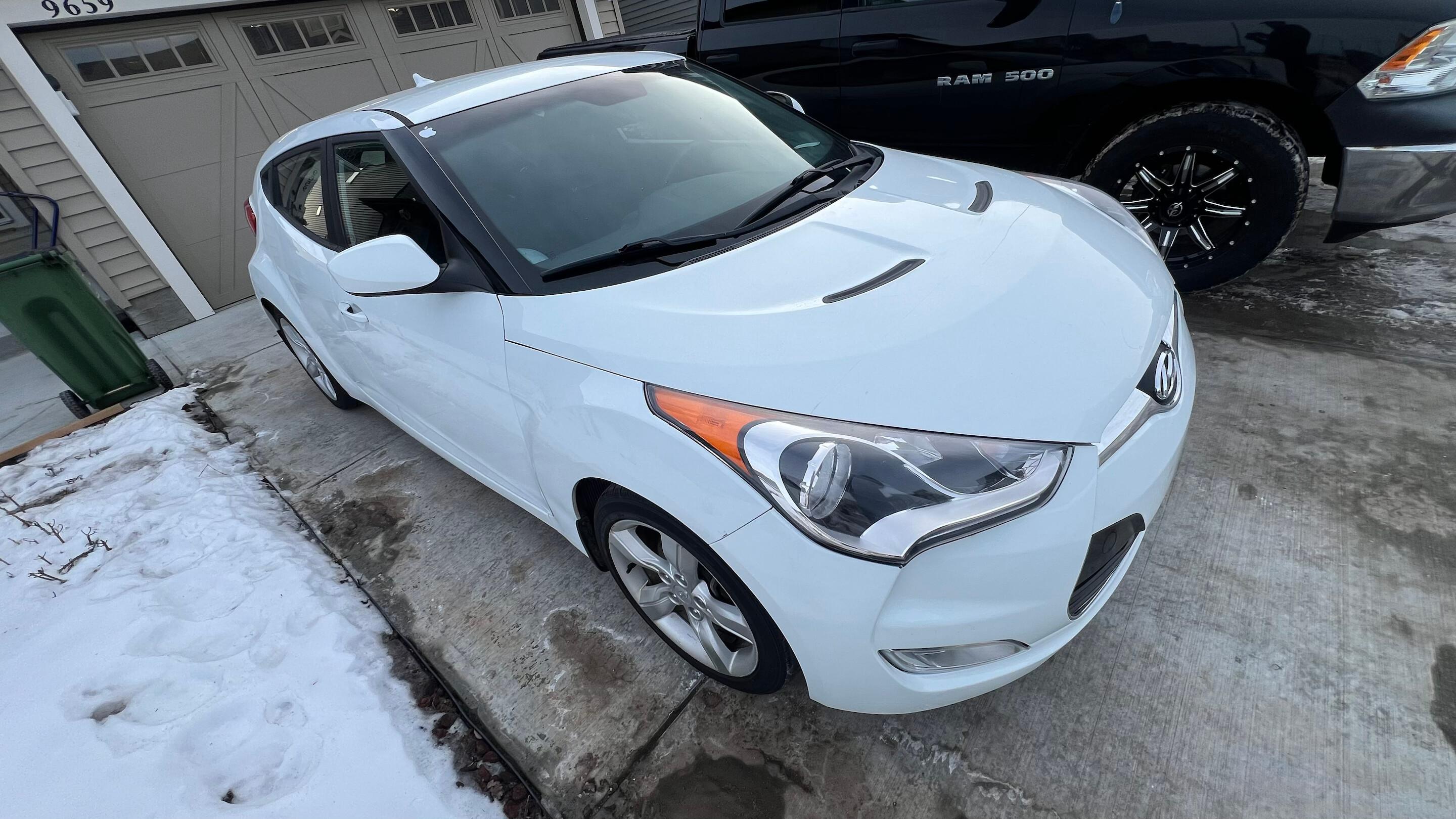 Hyundai Veloster 2015 à Edmonton, AB