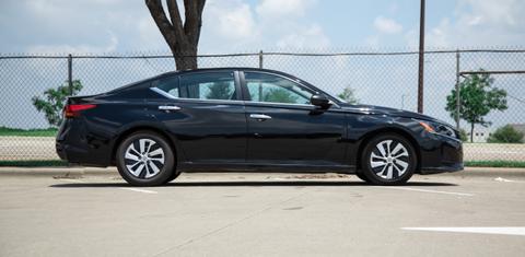 Nissan Altima 2025