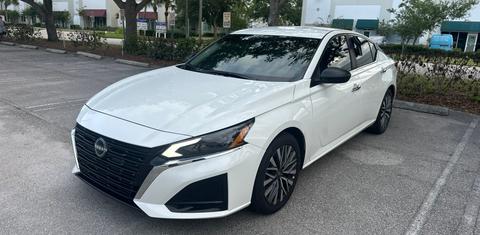 Nissan Altima 2025