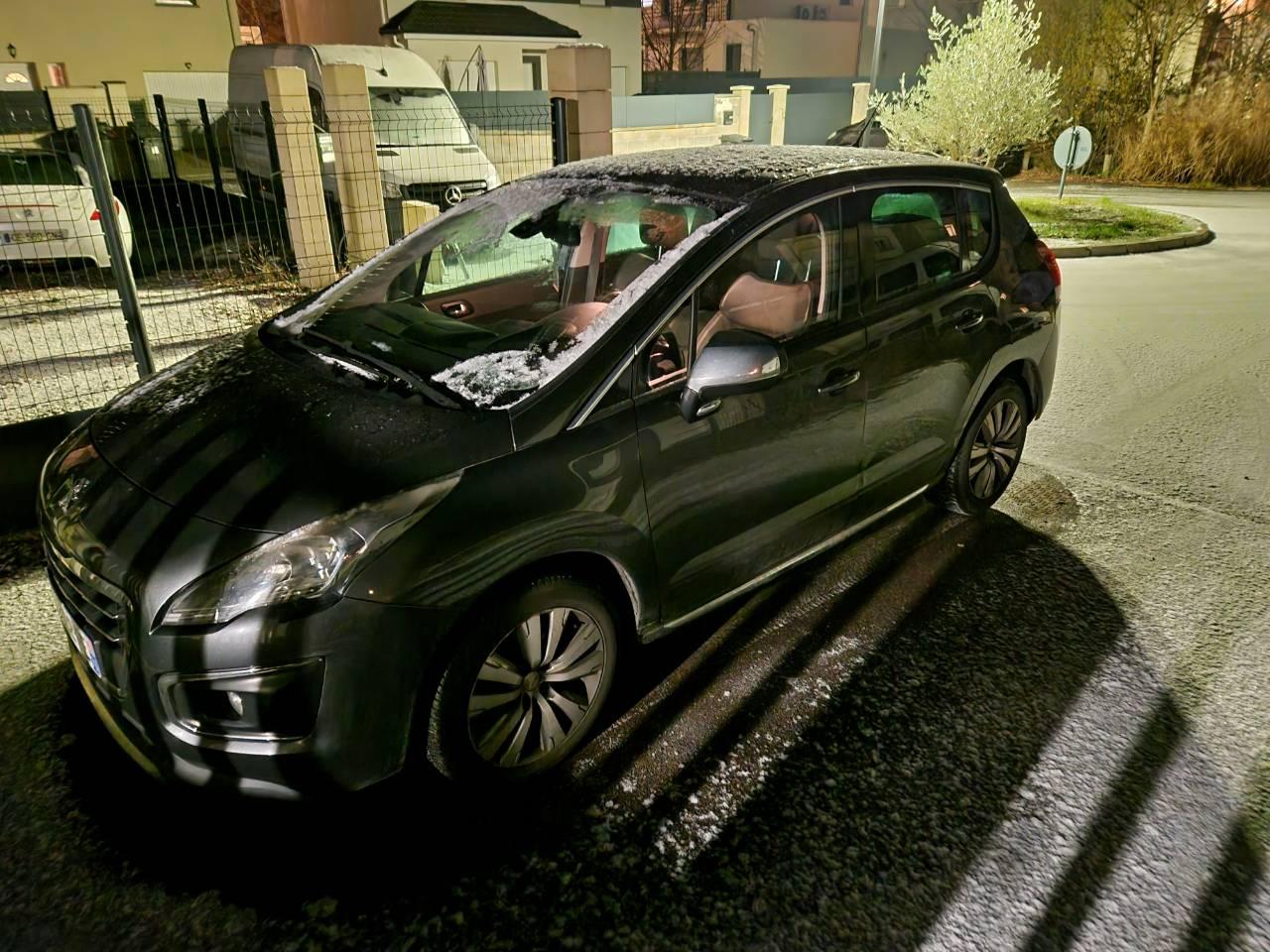 Peugeot 3008 2016 à Val-de-Reuil