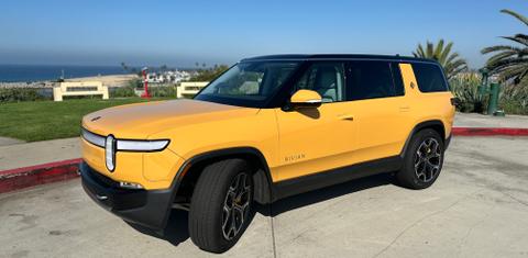 Rivian R1S 2023
