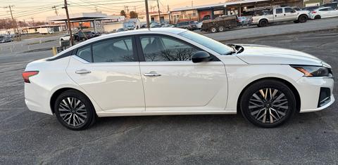 Nissan Altima 2025