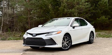 Toyota Camry Hybrid 2021