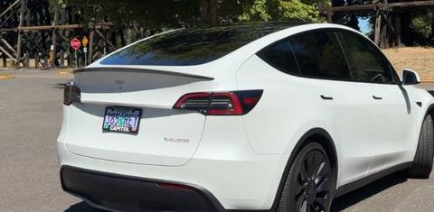 Tesla Model Y 2022
