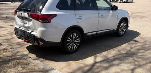 Mitsubishi Outlander 2020