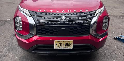 Mitsubishi Outlander 2023