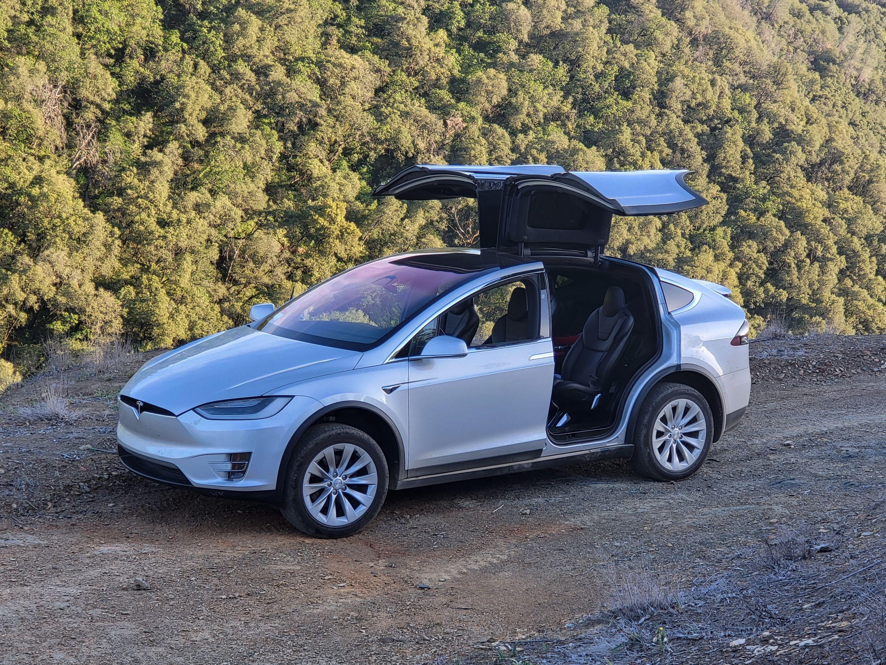 Tesla Model X 2017 in 