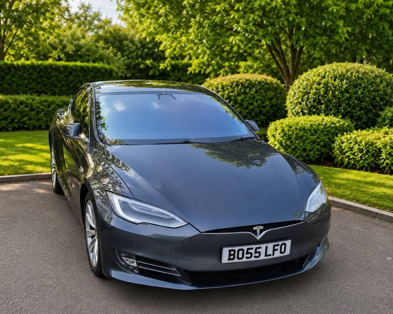 Tesla Model S 2017 in Goffs Oak