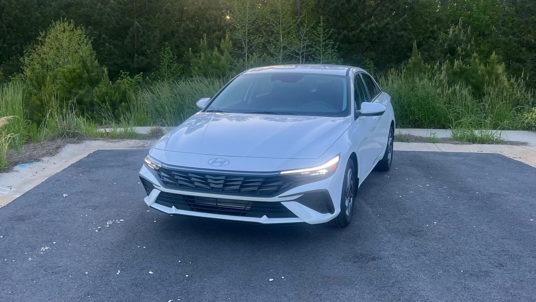 Hyundai Elantra 2024 in Fairburn, GA