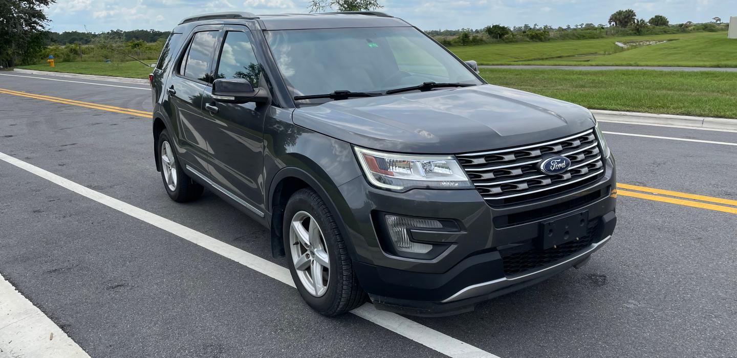 Ford Explorer 2017 rental in Lakeland, FL by Dimaris S. Turo