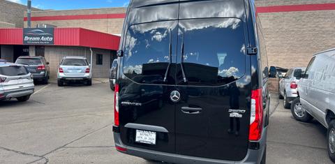 Mercedes-Benz Sprinter 2024