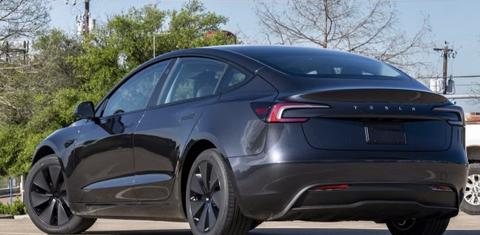 Tesla Model 3 2024
