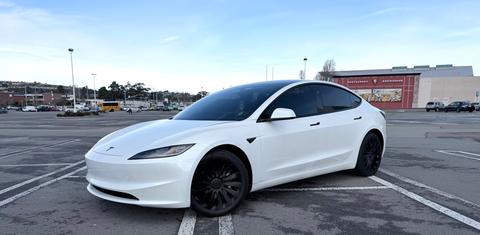 Tesla Model 3 2024