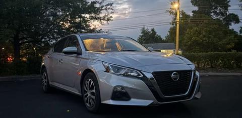 Nissan Altima 2021