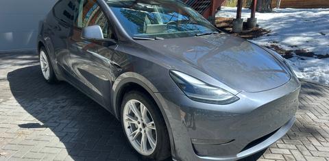 Tesla Model Y 2023
