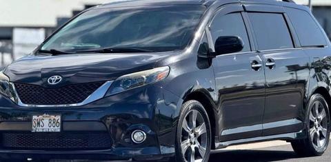 Toyota Sienna 2016