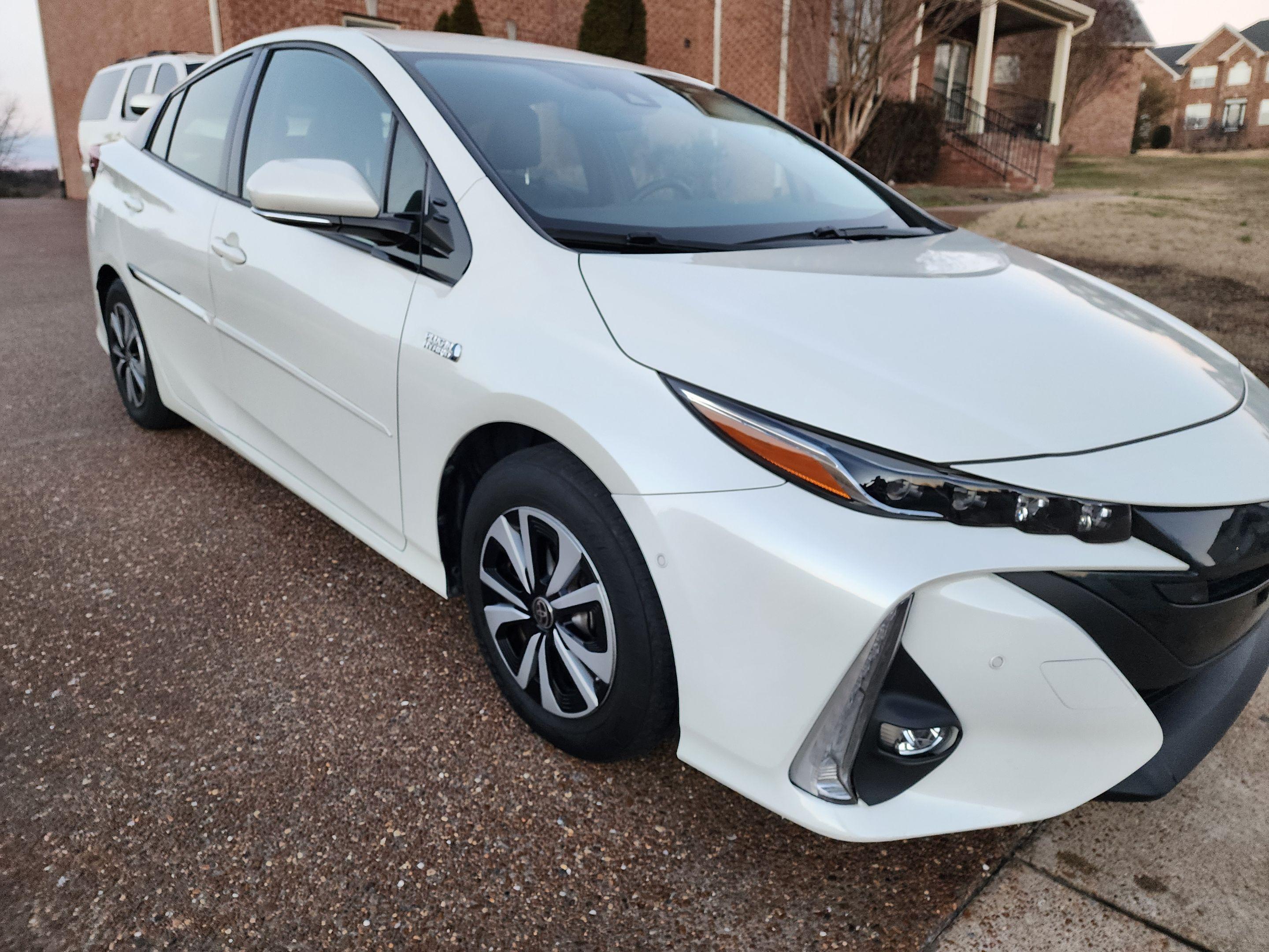 Toyota Prius Prime 2017 in Gallatin, TN