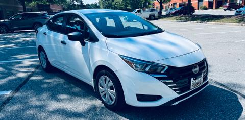 Nissan Versa 2024