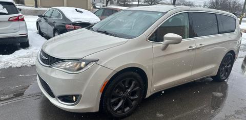 Chrysler Pacifica 2020