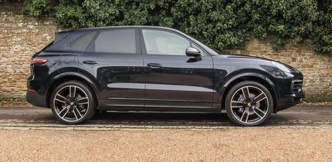 Porsche Cayenne 2021