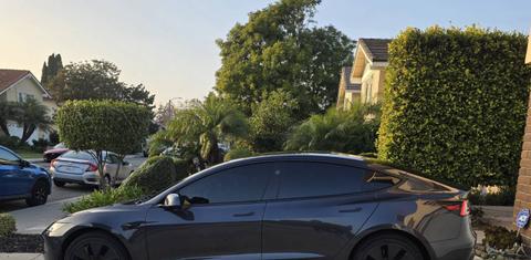 Tesla Model 3 2024