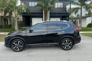 Nissan Rogue car