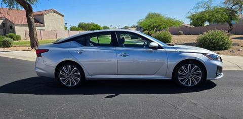 Nissan Altima 2023