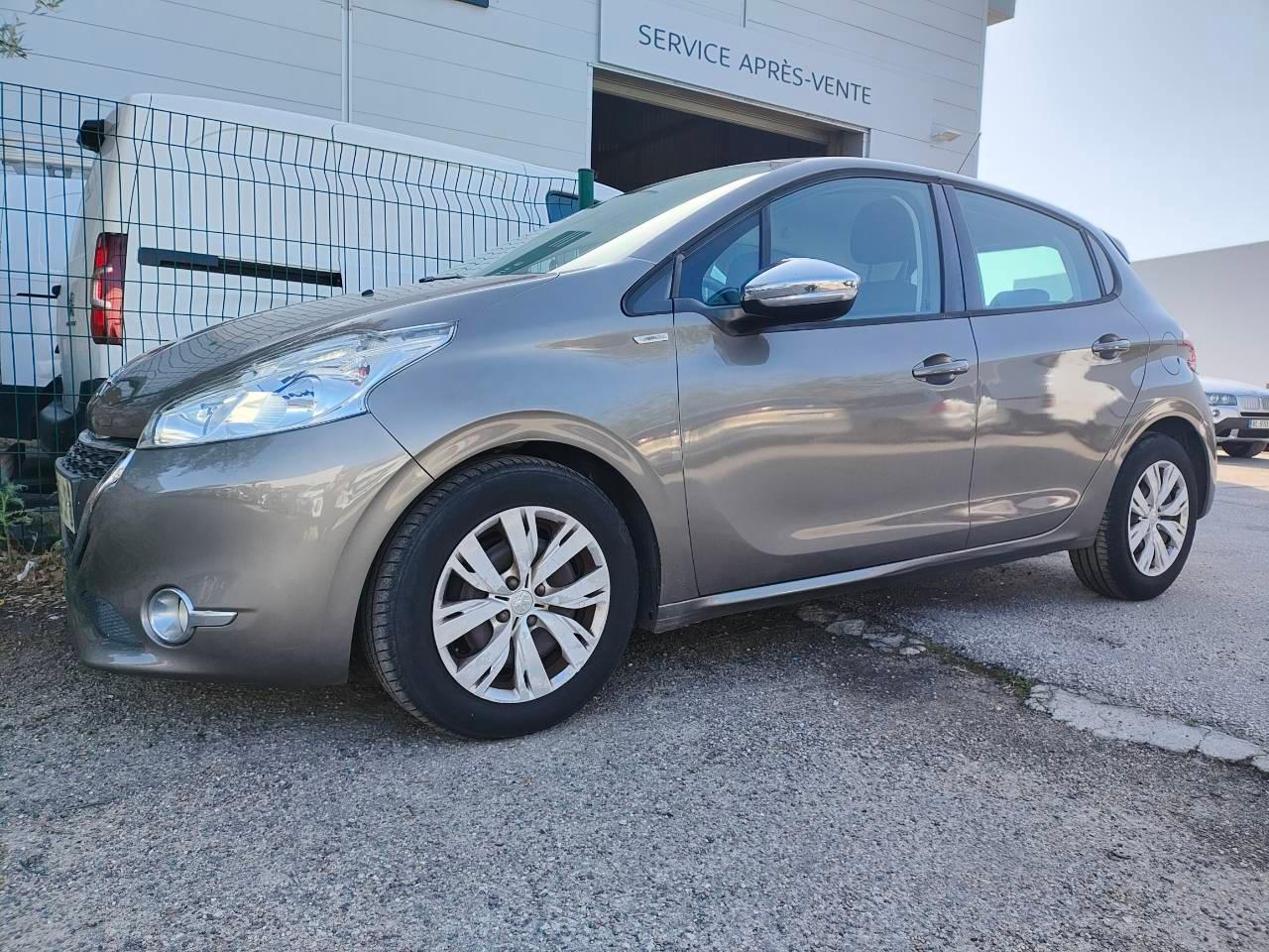 Peugeot 208 2015 in Calvi