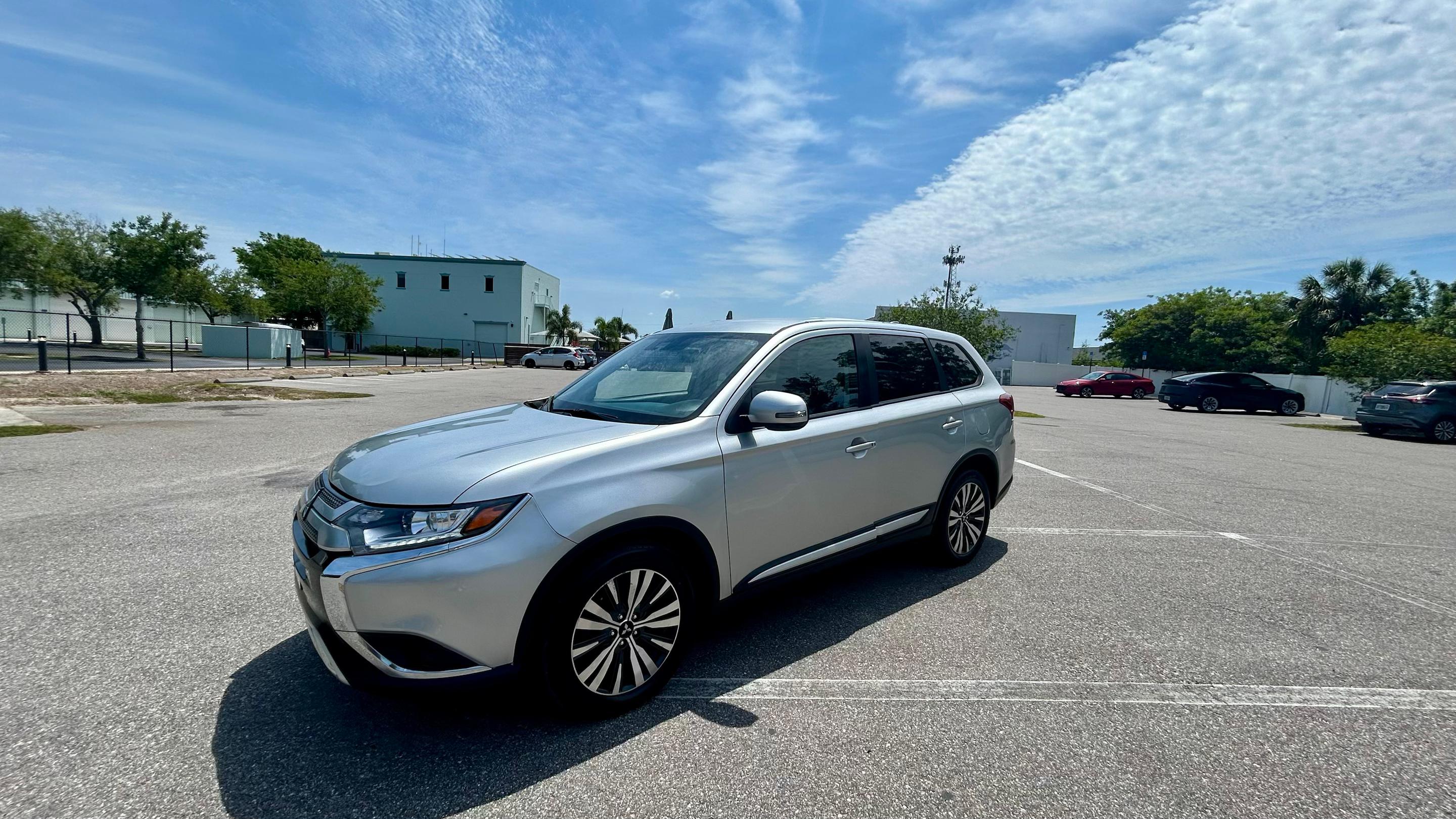 Mitsubishi Outlander 2020 in 