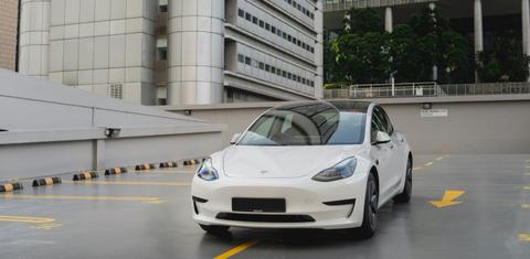 Tesla Model 3 2020