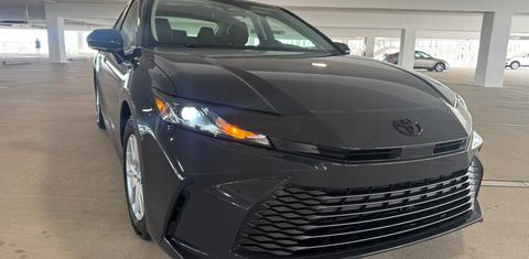 Toyota Camry Hybrid 2025