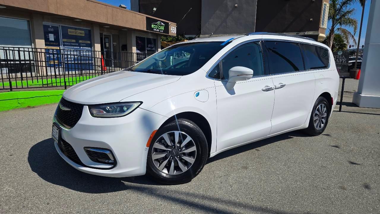 Chrysler Pacifica 2021 in San Bruno, CA