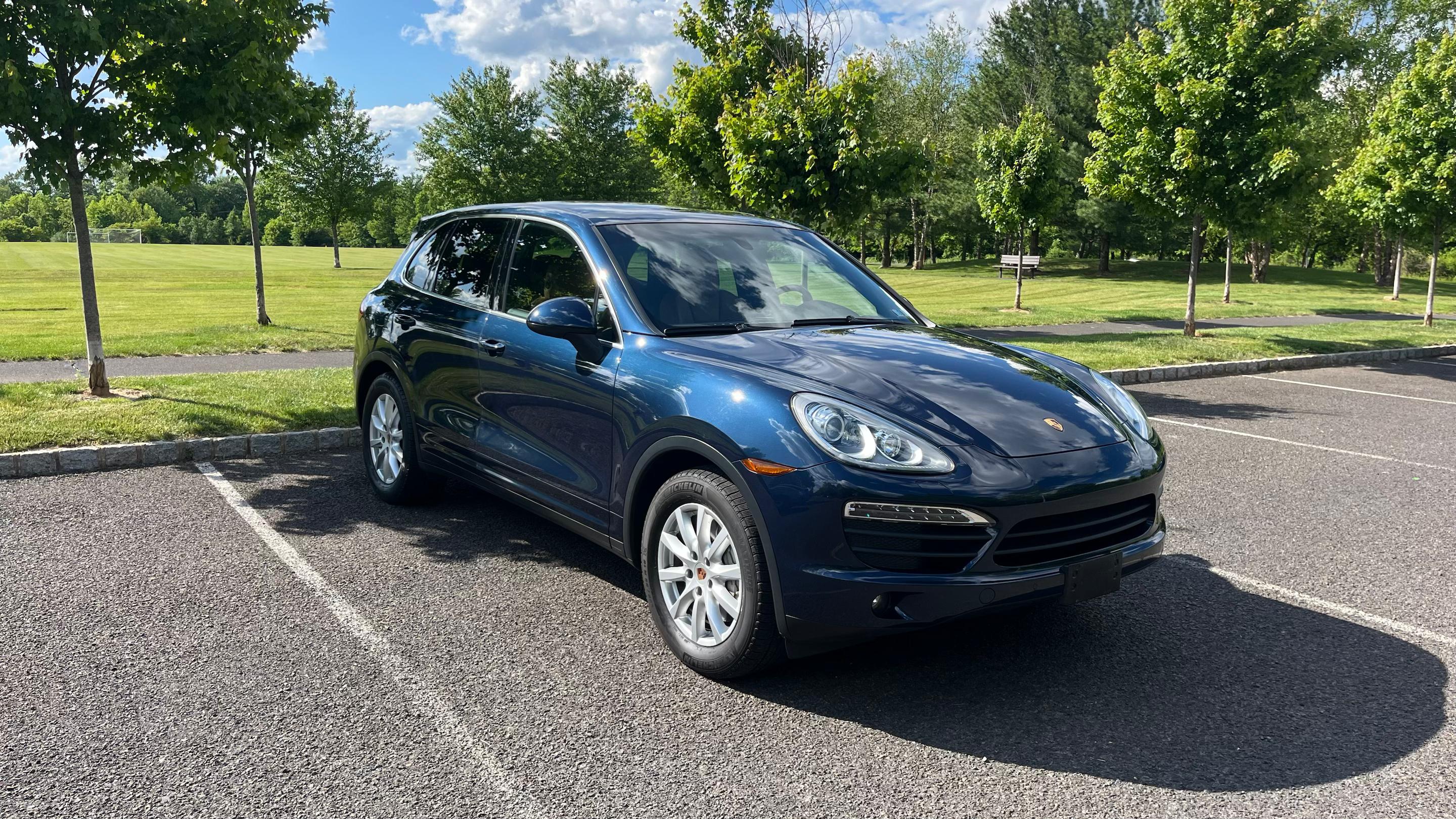 Porsche Cayenne 2014 in Doylestown, PA
