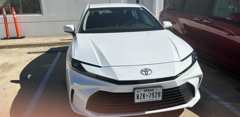 Toyota Camry Hybrid 2025