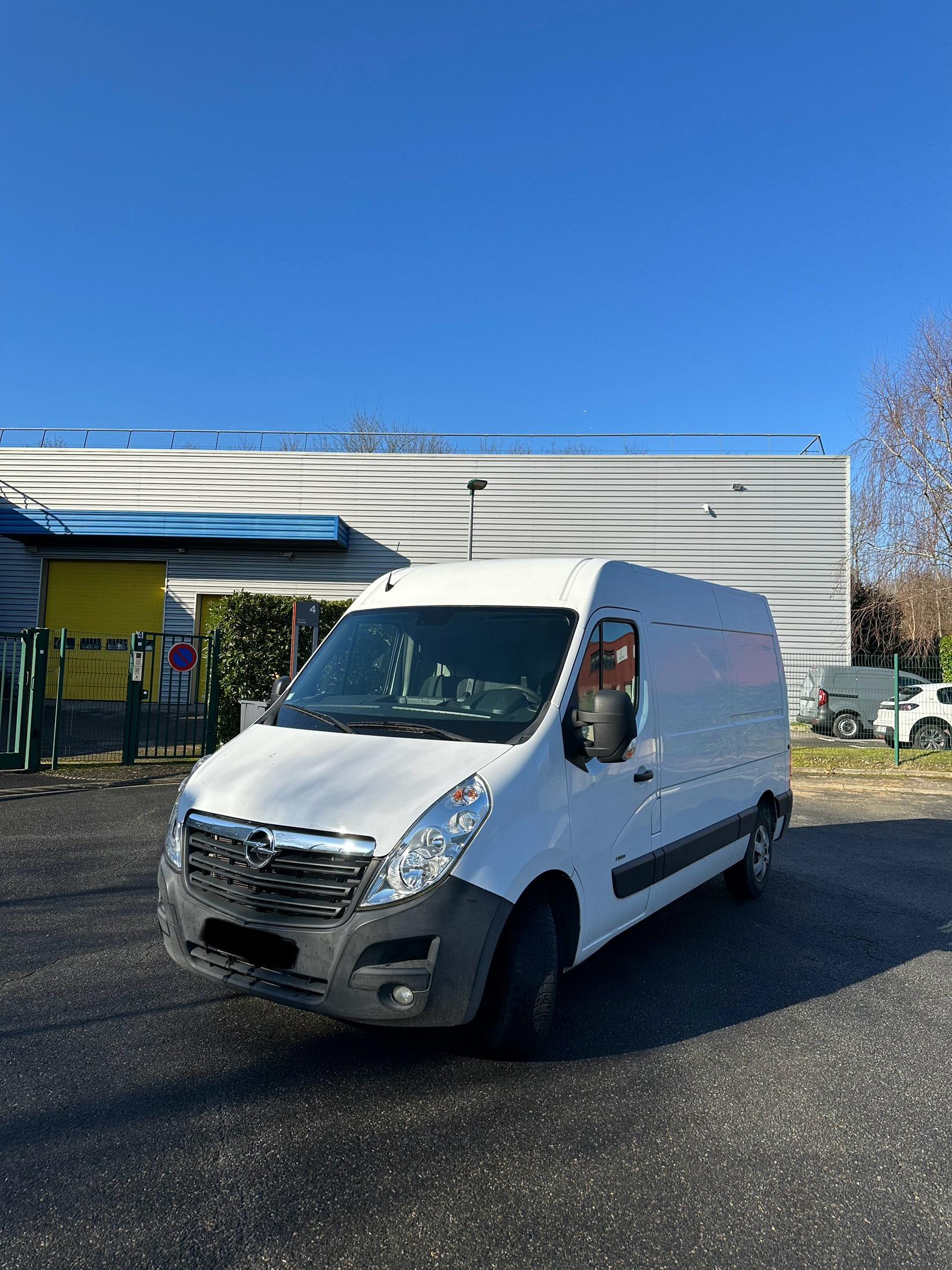 Opel MOVANO 2019 à Antony