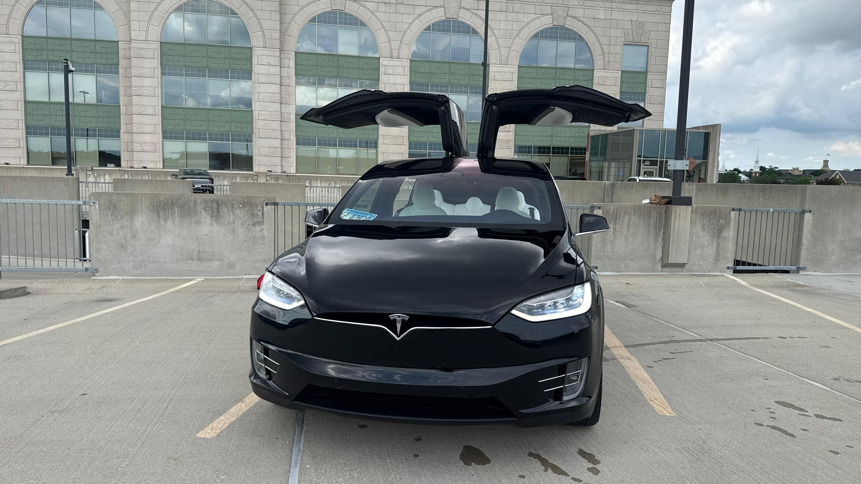 Tesla Model X 2017 in Lisle, IL