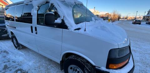 GMC Savana 2025