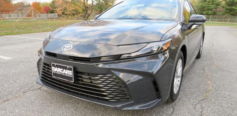 Toyota Camry Hybrid 2026