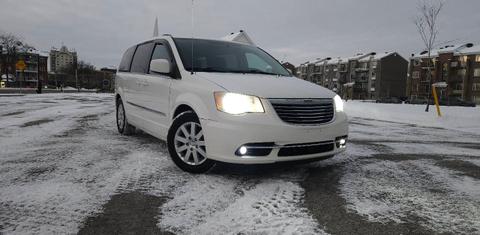 Chrysler Town & Country 2013